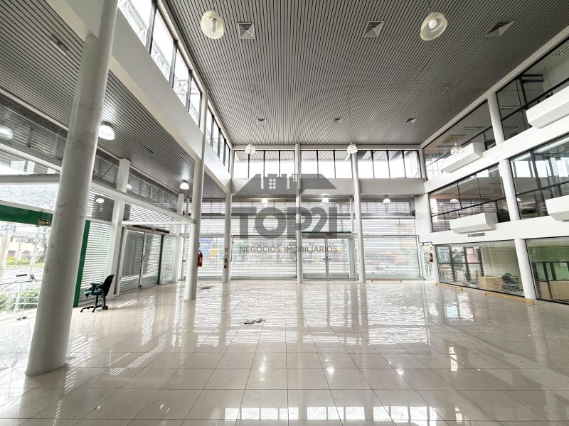 Prédio Comercial  no bairro Jardim Sao Pedro em Porto Alegre