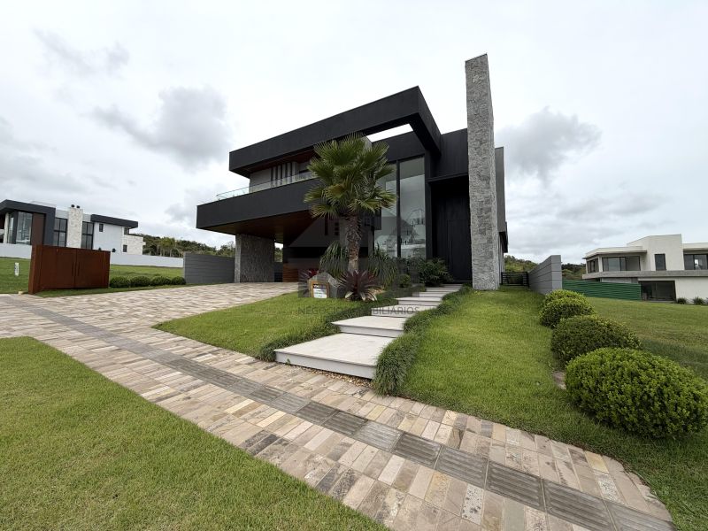 Casa em Condomínio 