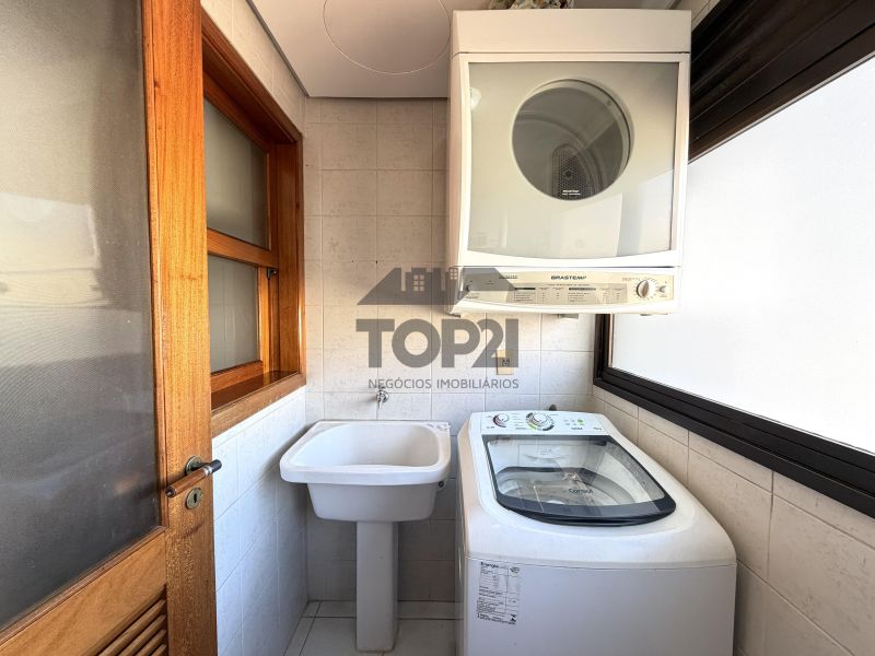 Apartamento  no bairro Cristo Redentor em Porto Alegre