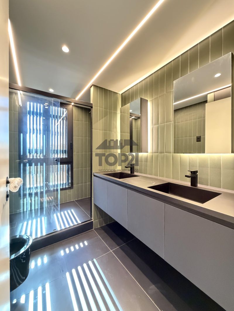 Vende- se Casa no Condominio Prado Los Álamos em  Gravatai 