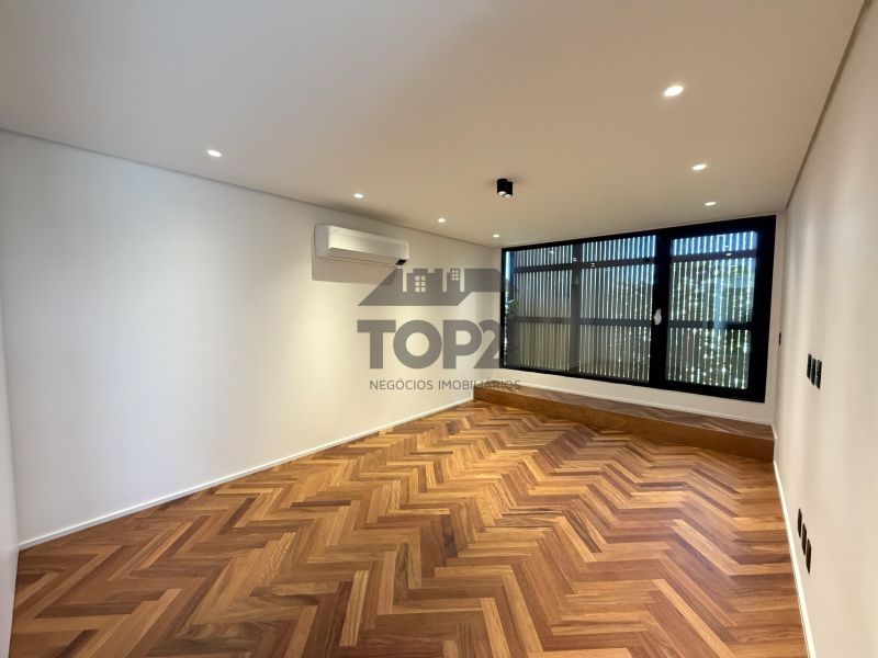 Vende- se Casa no Condominio Prado Los Álamos em  Gravatai 