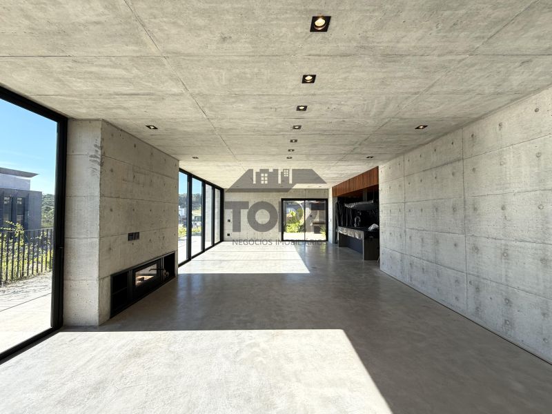 Vende- se Casa no Condominio Prado Los Álamos em  Gravatai 