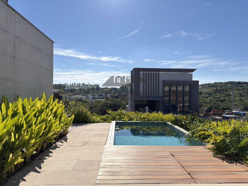Vende- se Casa no Condominio Prado Los Álamos em  Gravatai 