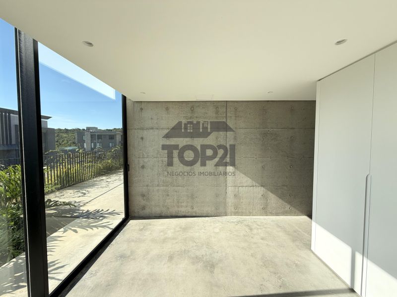 Vende- se Casa no Condominio Prado Los Álamos em  Gravatai 