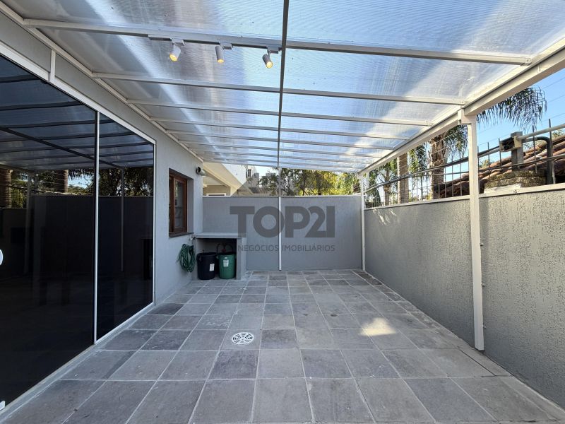 Vende-se Casa em condomínio Parque Iguaçu 