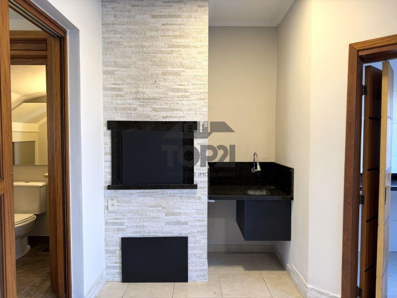 Vende-se Casa em condomínio Parque Iguaçu 