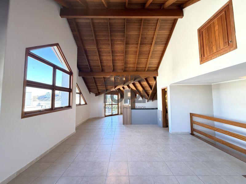 Vende-se Casa em condomínio Parque Iguaçu 