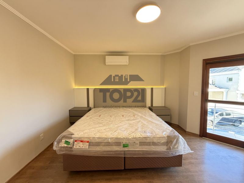 Vende-se Casa em condomínio Parque Iguaçu 