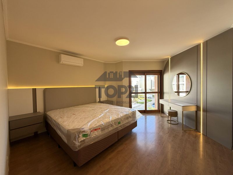 Vende-se Casa em condomínio Parque Iguaçu 