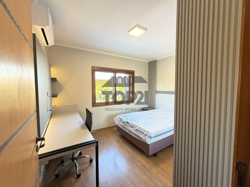Vende-se Casa em condomínio Parque Iguaçu 