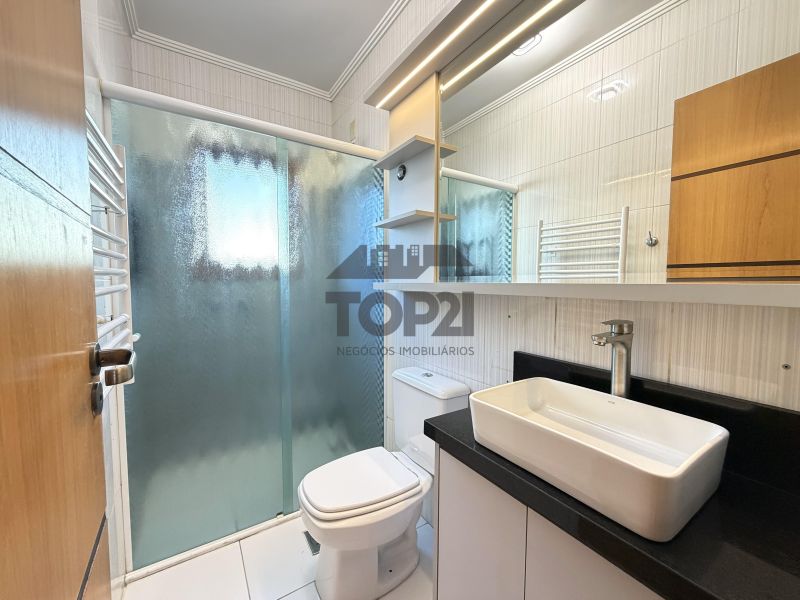 Vende-se Casa em condomínio Parque Iguaçu 