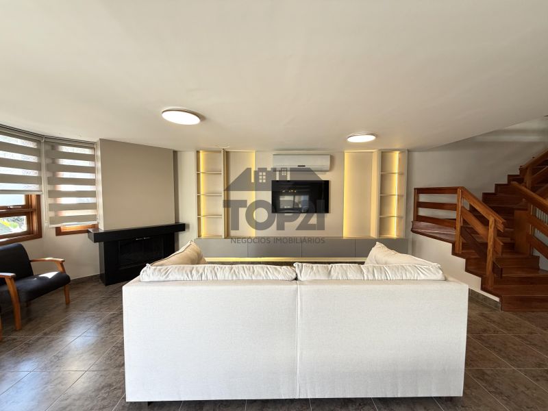 Vende-se Casa em condomínio Parque Iguaçu 