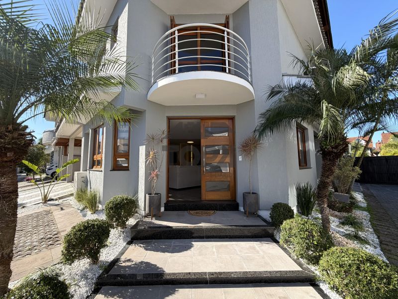 Vende-se Casa em condomínio Parque Iguaçu 