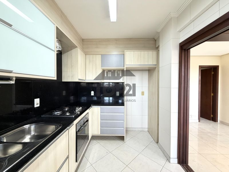 Apartamento  no bairro Jardim Itu em Porto Alegre