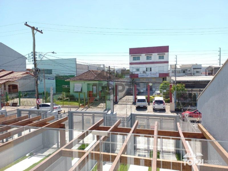 Sobrado no bairro Sarandi em Porto Alegre