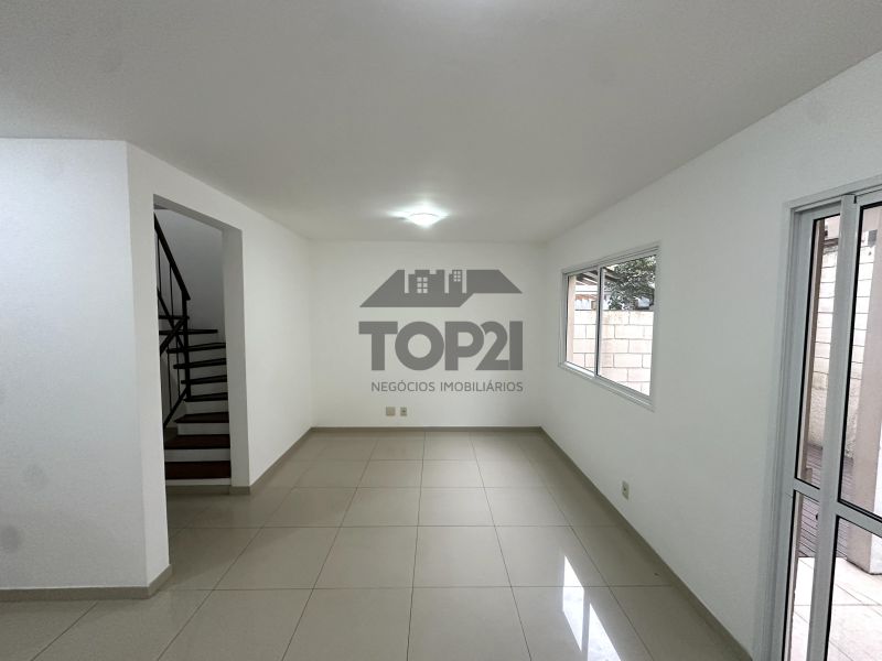 Casa Em Condomínio  no bairro Sarandi em Porto Alegre