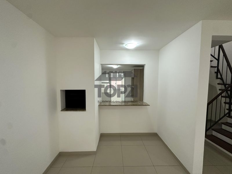 Casa Em Condomínio  no bairro Sarandi em Porto Alegre