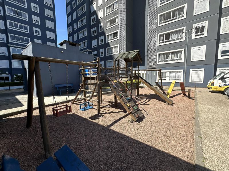 Apartamento  no bairro Jardim Leopoldina em Porto Alegre