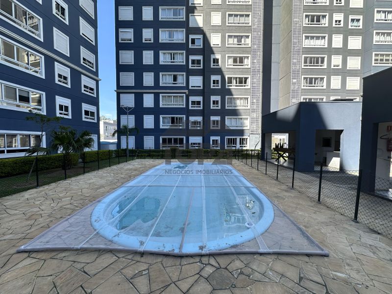 Apartamento  no bairro Jardim Leopoldina em Porto Alegre