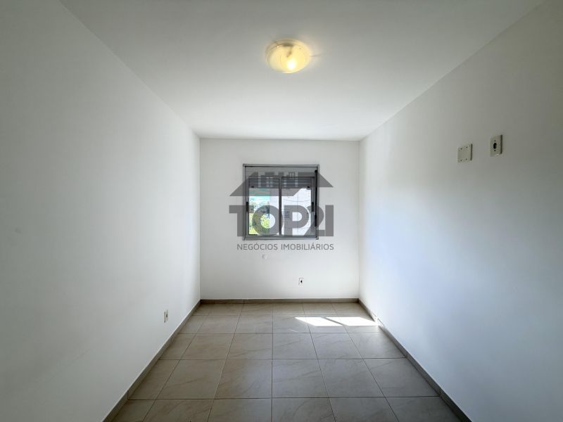Apartamento  no bairro Jardim Itu em Porto Alegre