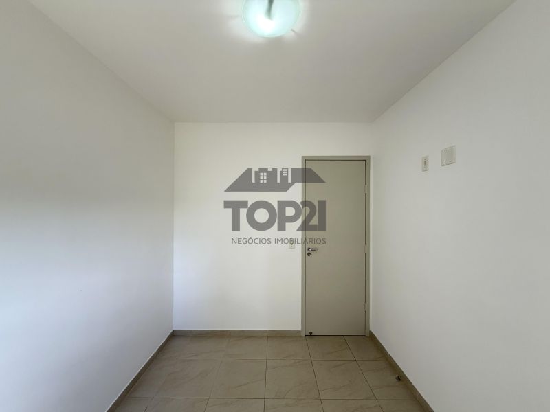 Apartamento  no bairro Jardim Itu em Porto Alegre