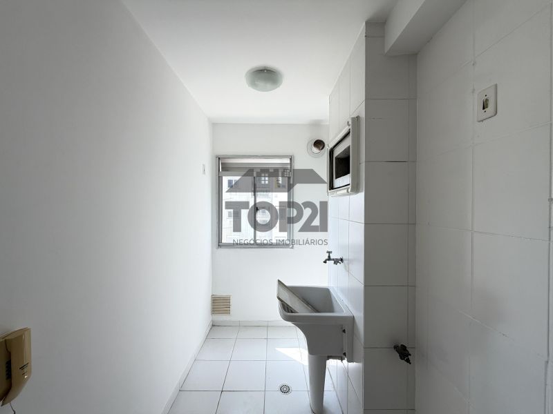 Apartamento  no bairro Jardim Itu em Porto Alegre