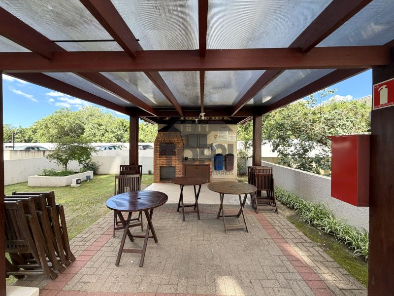Apartamento  no bairro Jardim Itu em Porto Alegre