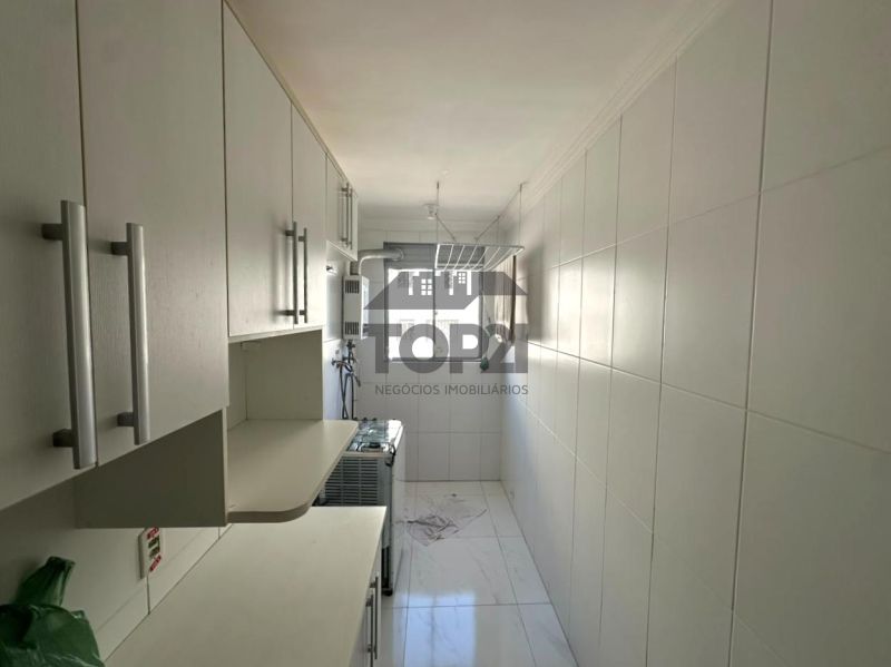 Apartamento  no bairro Jardim Itu em Porto Alegre