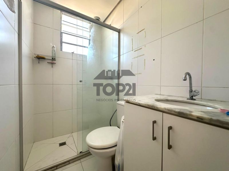 Apartamento  no bairro Jardim Itu em Porto Alegre