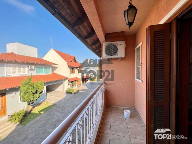 Casa Em Condomínio  no bairro Sarandi em Porto Alegre
