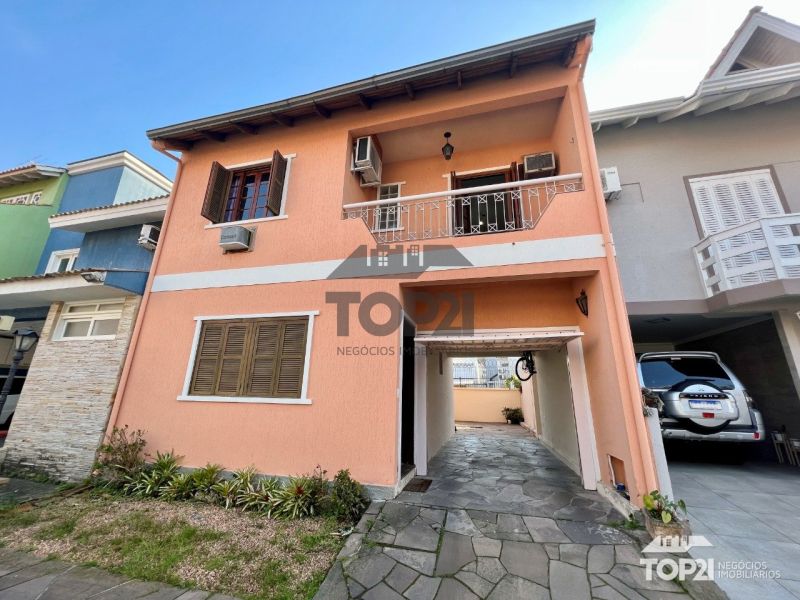 Casa Em Condomínio  no bairro Sarandi em Porto Alegre