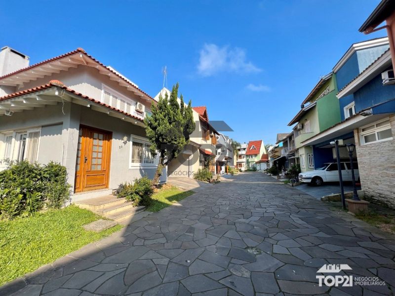 Casa Em Condomínio  no bairro Sarandi em Porto Alegre
