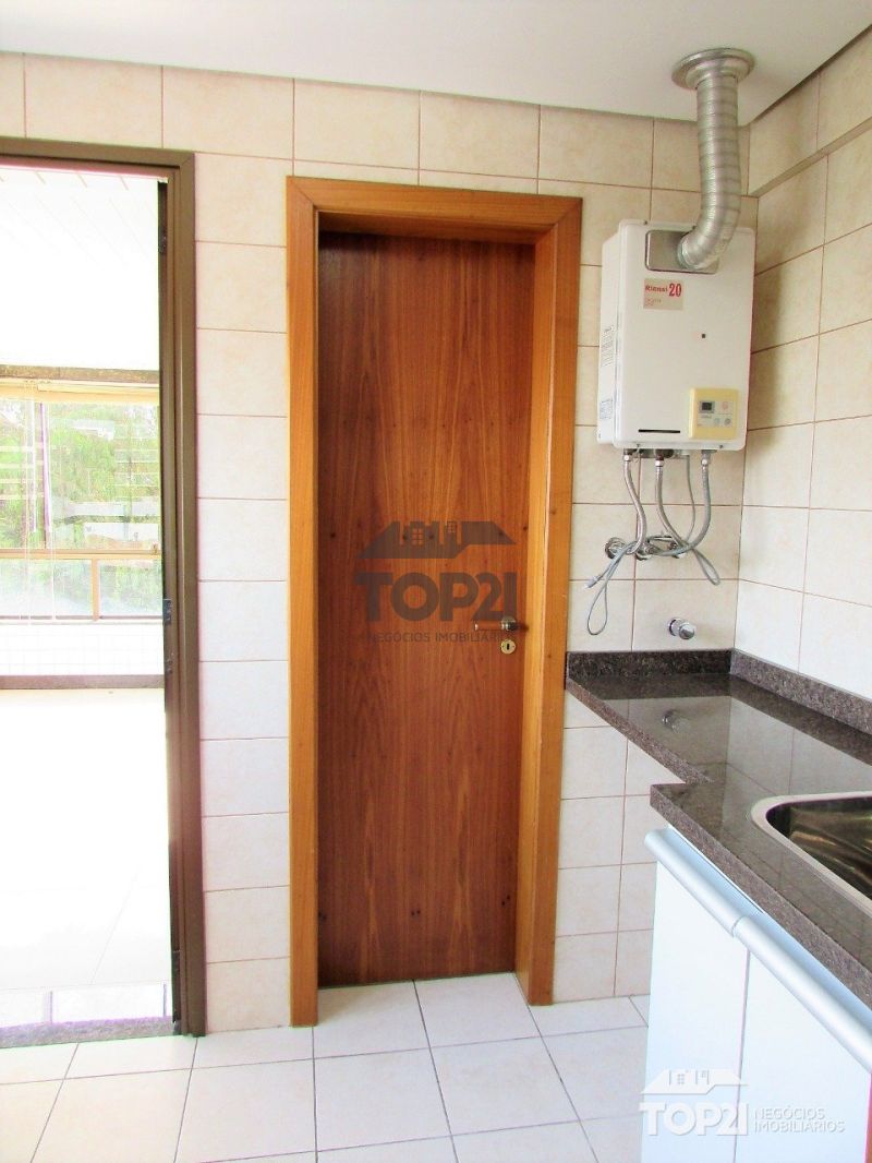 Apartamento  no bairro Jardim Lindoia em Porto Alegre