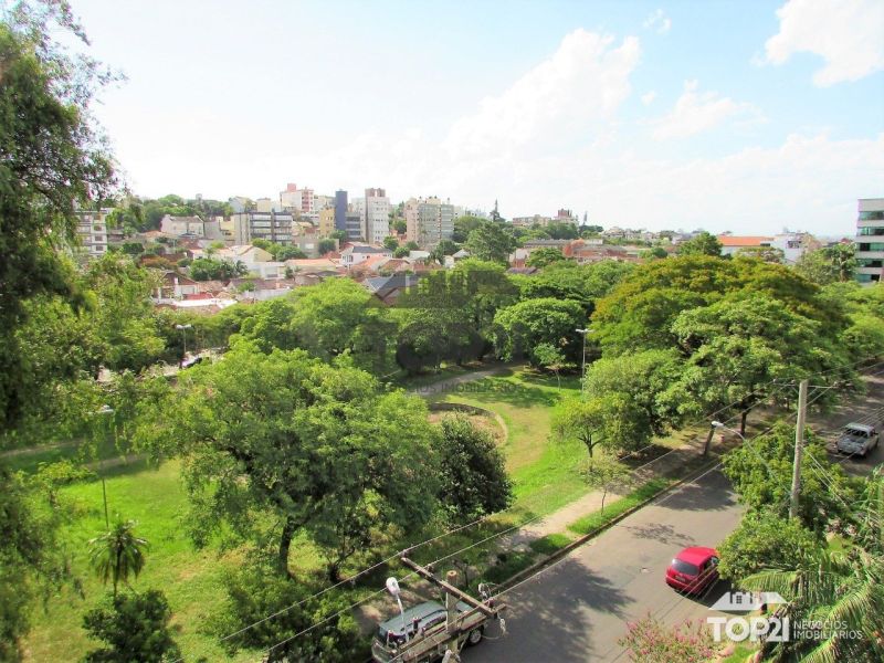 Apartamento  no bairro Jardim Lindoia em Porto Alegre
