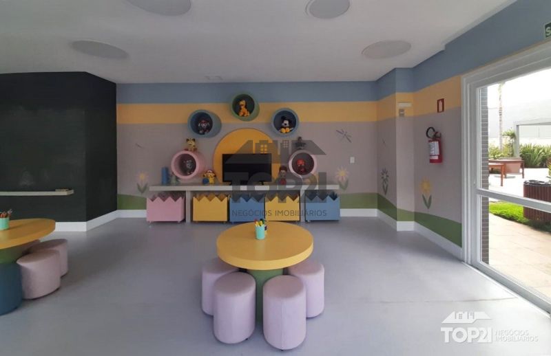 Apartamento  no bairro Navegantes em Porto Alegre