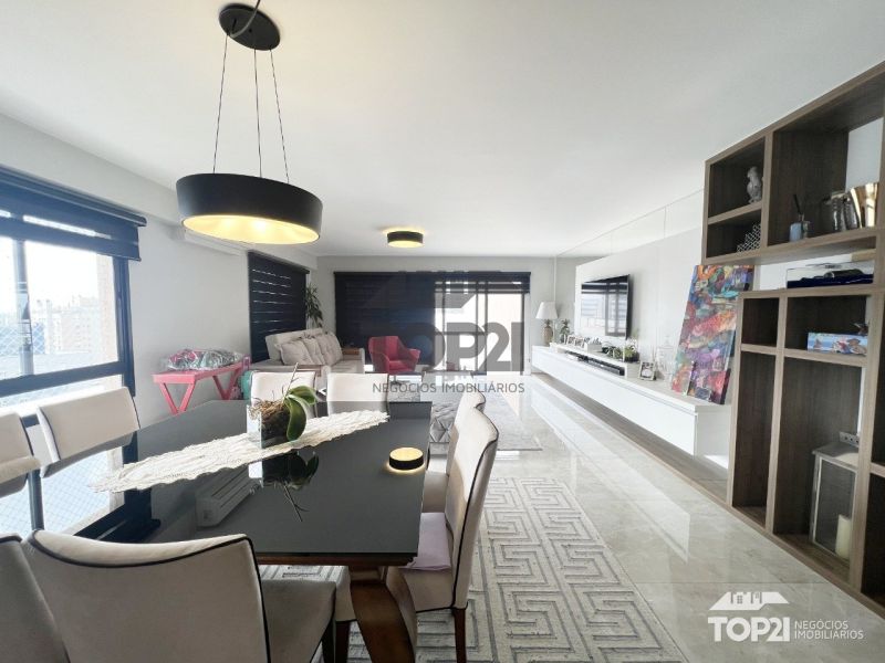 Apartamento  no bairro Vila Jardim em Porto Alegre