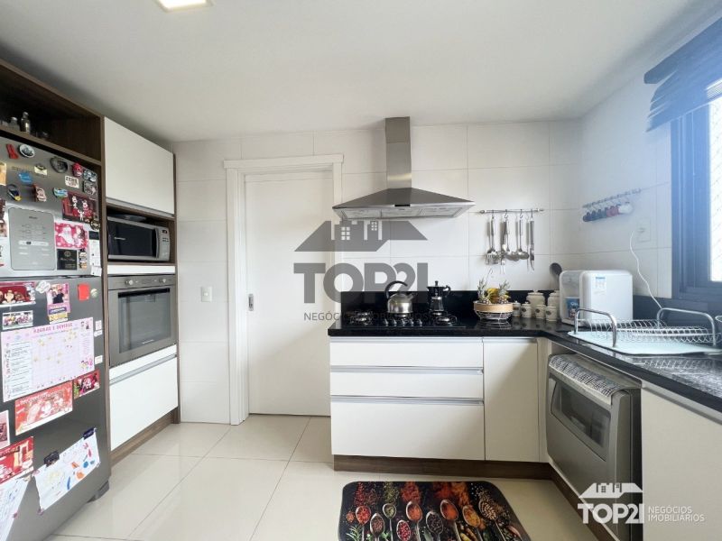 Apartamento  no bairro Vila Jardim em Porto Alegre