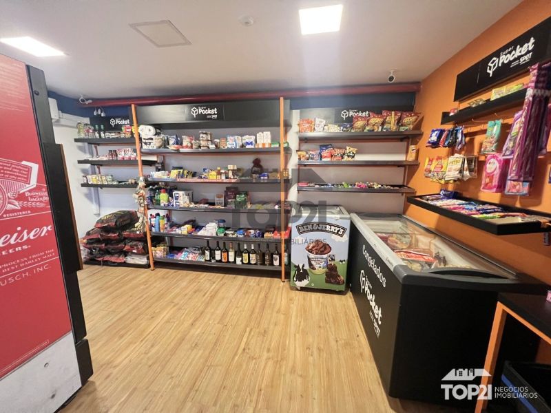 Apartamento  no bairro Vila Jardim em Porto Alegre