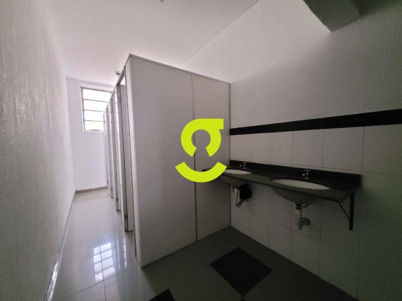 CONJUNTO COMERCIAL 500m� NO CENTRO HIST�RICO | POR...