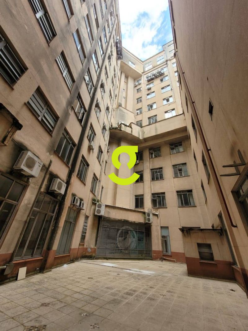 CONJUNTO COMERCIAL 500m� NO CENTRO HIST�RICO | POR...