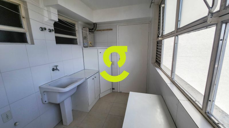 timo apto, anda alto, 140m, lavabo, 3 dorm, sute...