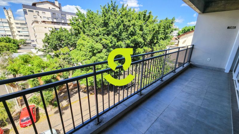 Excelente apto, semi mobiliado, 93m2 privativos, 2...