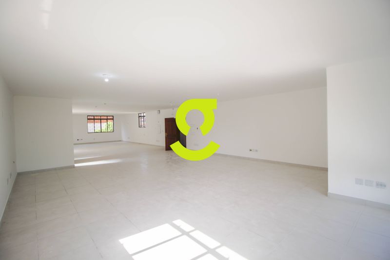 tima casa comercial, TODA reformada, 320m priv, 2...