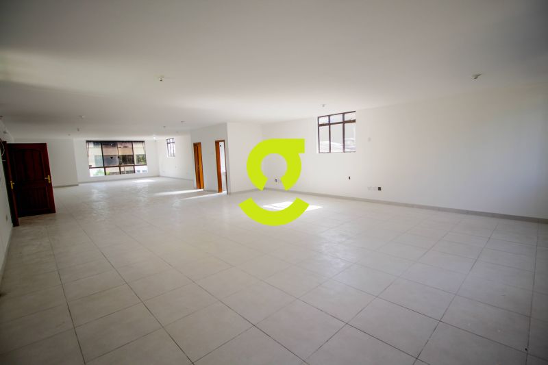 tima casa comercial, TODA reformada, 320m priv, 2...