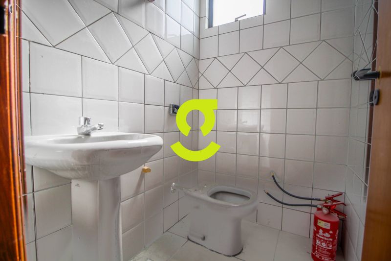 tima casa comercial, TODA reformada, 320m priv, 2...