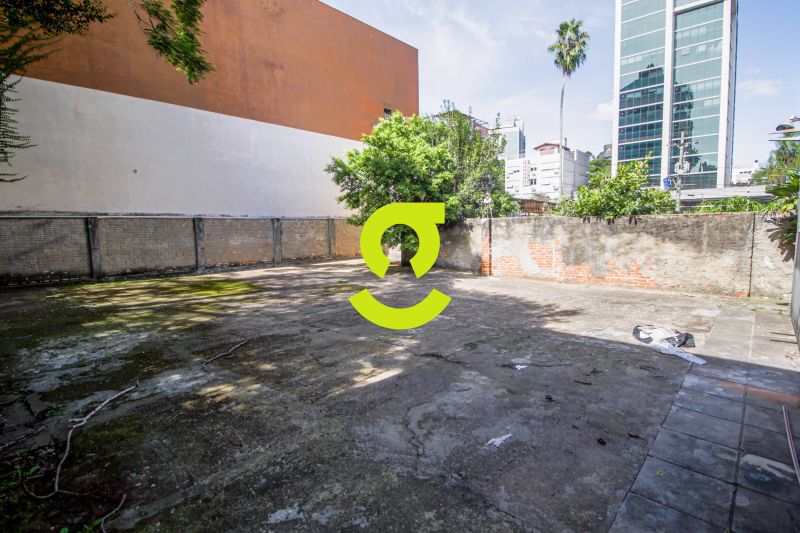 tima casa comercial, TODA reformada, 320m priv, 2...