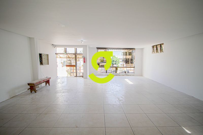 tima casa comercial, TODA reformada, 320m priv, 2...