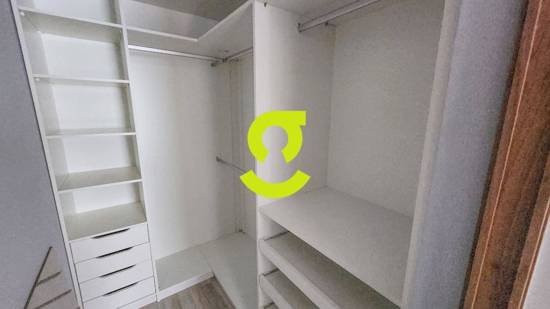 Apartamento de 85,5m, semi mobiliado, churrasquei...