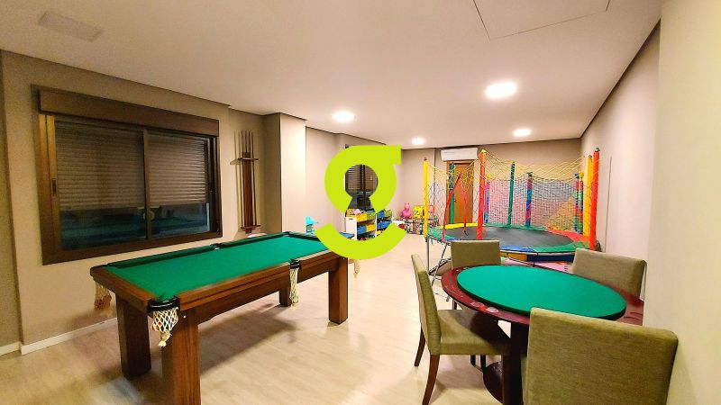 Apartamento de 85,5m, semi mobiliado, churrasquei...