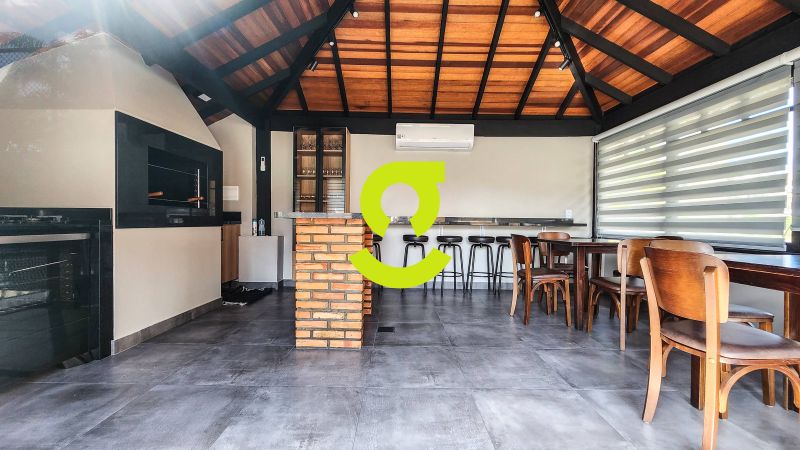 Casa em condominio MOBILIADA, 180m priv, piscina, ...